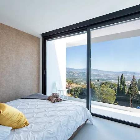 Oro Villa