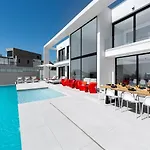 Oro Villa *