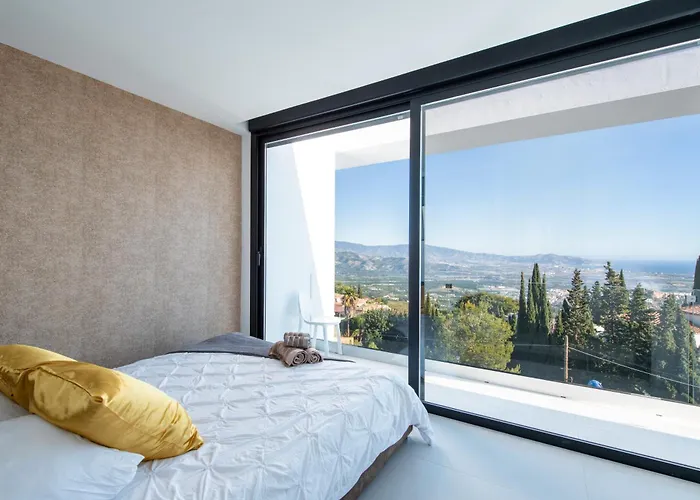Oro Villa